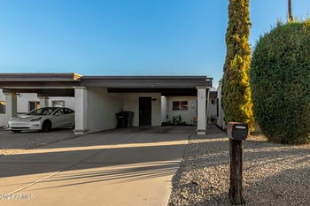 3017 Hearn Rd, Phoenix, AZ 85053