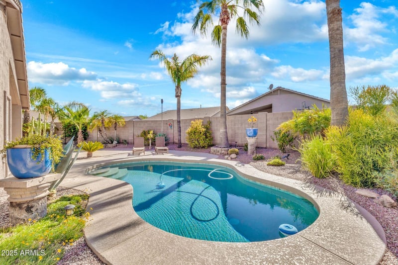 30178 Coral Bean Dr, San Tan Valley, AZ 85143
