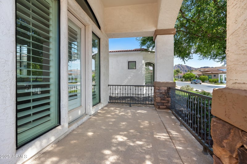 3018 50th St, Phoenix, AZ 85018