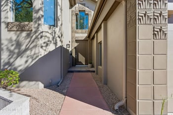 3018 E Sierra Vista Dr, Phoenix, AZ 85016