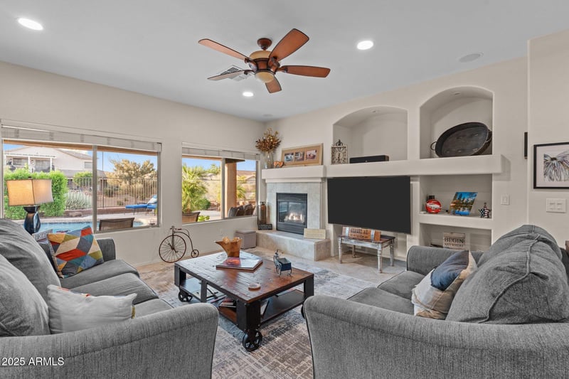 3018 Vernon St, Gilbert, AZ 85298