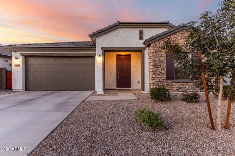 3018 W Straight Arrow Ln, Phoenix, AZ 85083