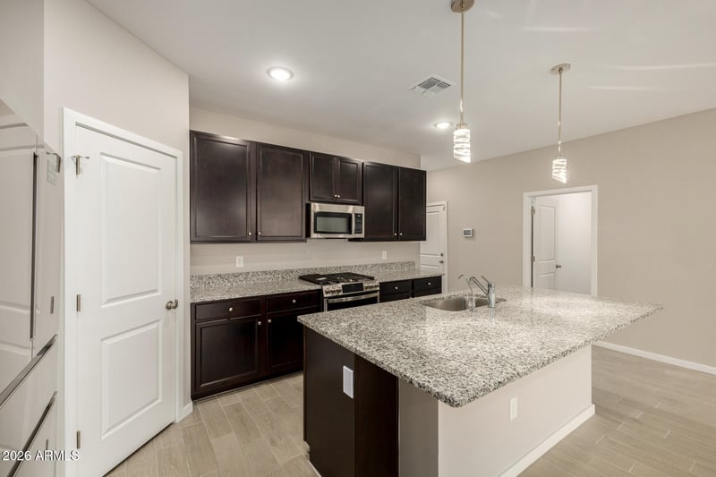 3018 W Straight Arrow Ln, Phoenix, AZ 85083