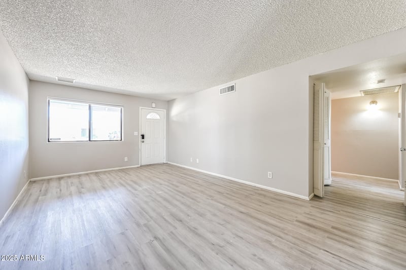 3019 Libby St, Phoenix, AZ 85053