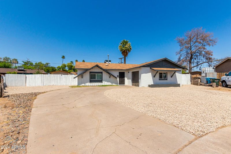 3019 N 56th Ave, Phoenix, AZ 85031