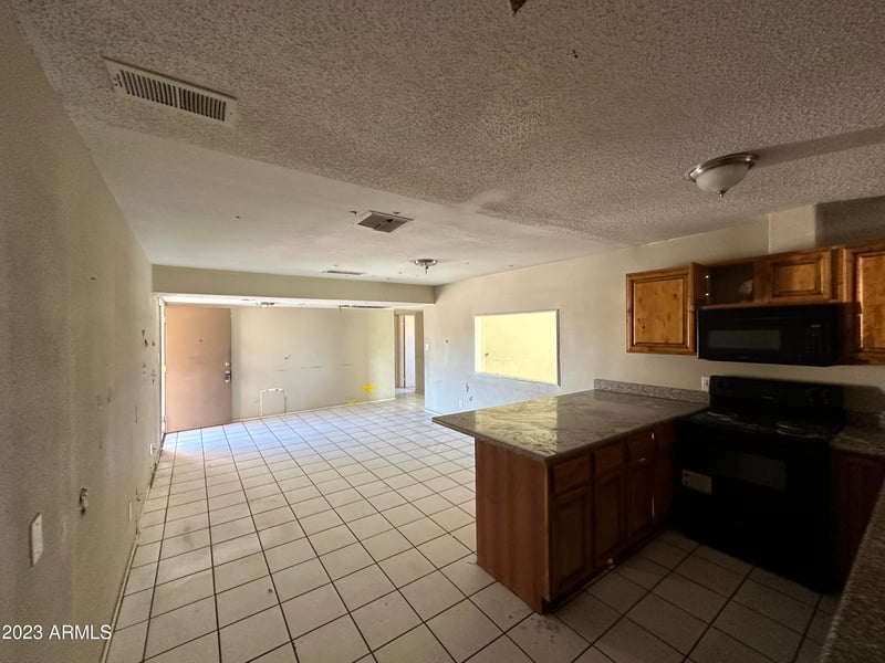 3019 N 57th Ave, Phoenix, AZ 85031