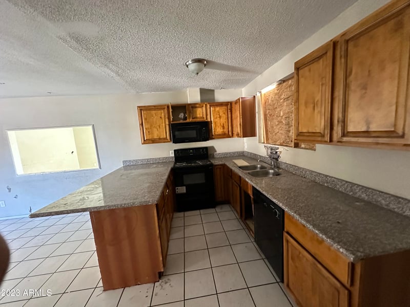 3019 N 57th Ave, Phoenix, AZ 85031