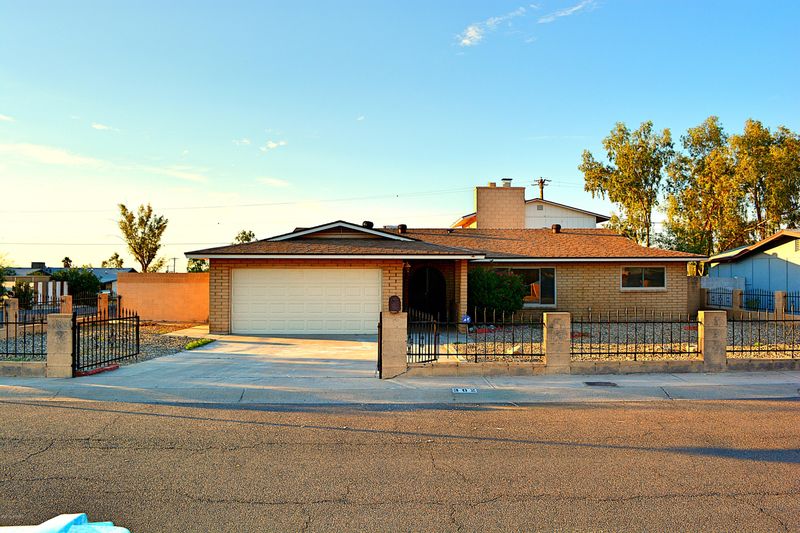 302 E Monte Way, Phoenix, AZ 85042