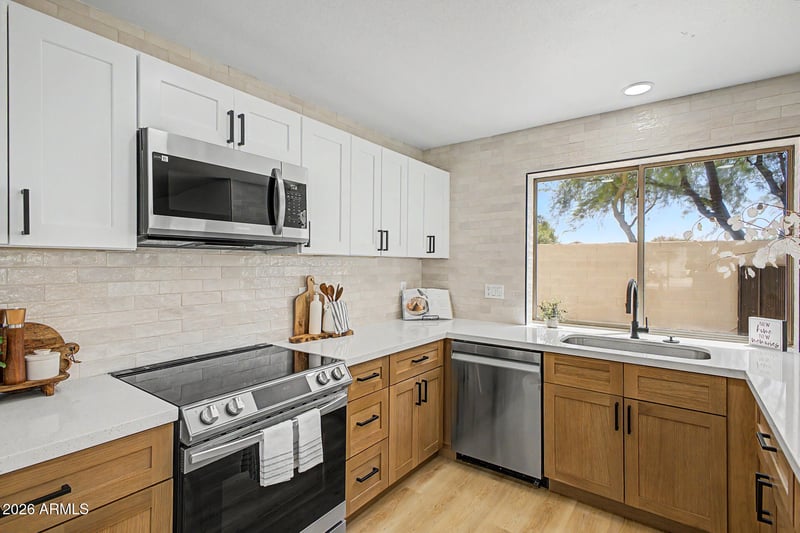 302 166th Ln, Goodyear, AZ 85338