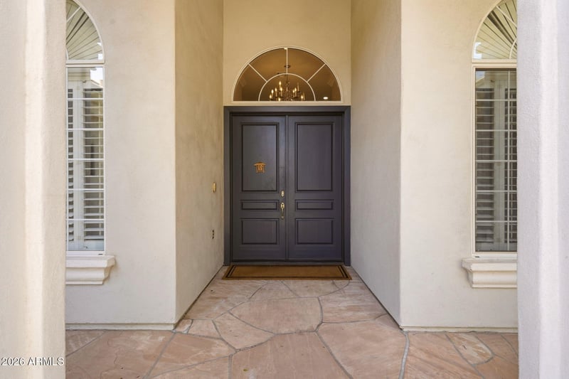 302 S Tucana Ct, Gilbert, AZ 85296