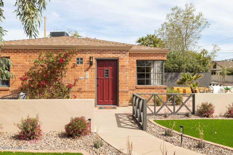 302 W Granada Rd, Phoenix, AZ 85003
