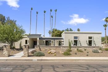 302 W Pine Valley Dr, Phoenix, AZ 85023