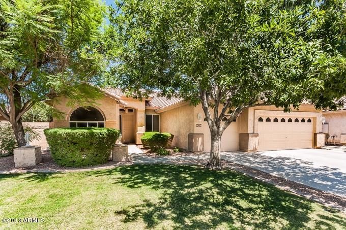 302 W Shannon St, Gilbert, AZ 85233