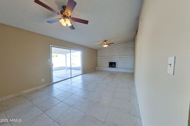 302 W Wescott Dr, Phoenix, AZ 85027
