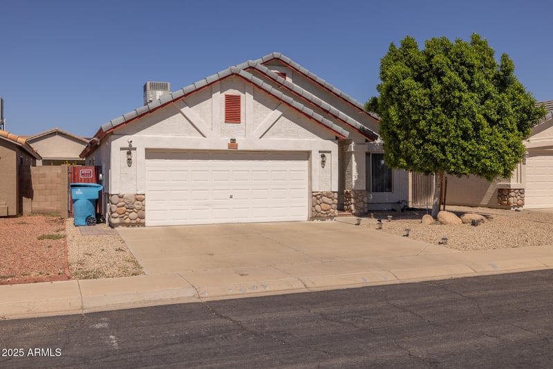 3020 Covey Ln, Phoenix, AZ 85027