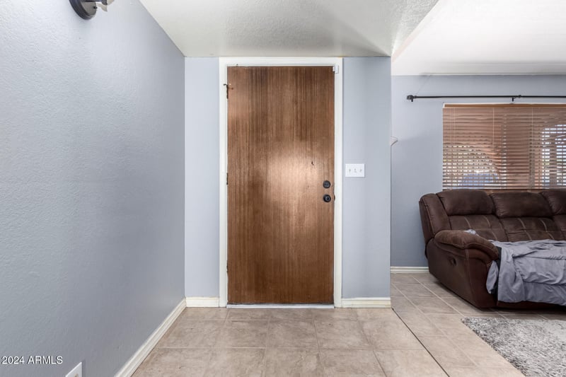 3020 Des Moines St, Mesa, AZ 85213