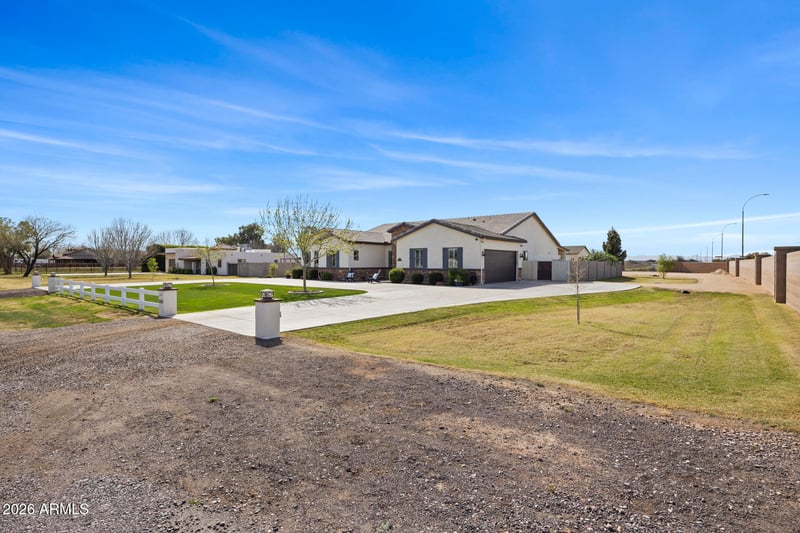 3020 Diamond Dr, Chandler, AZ 85286