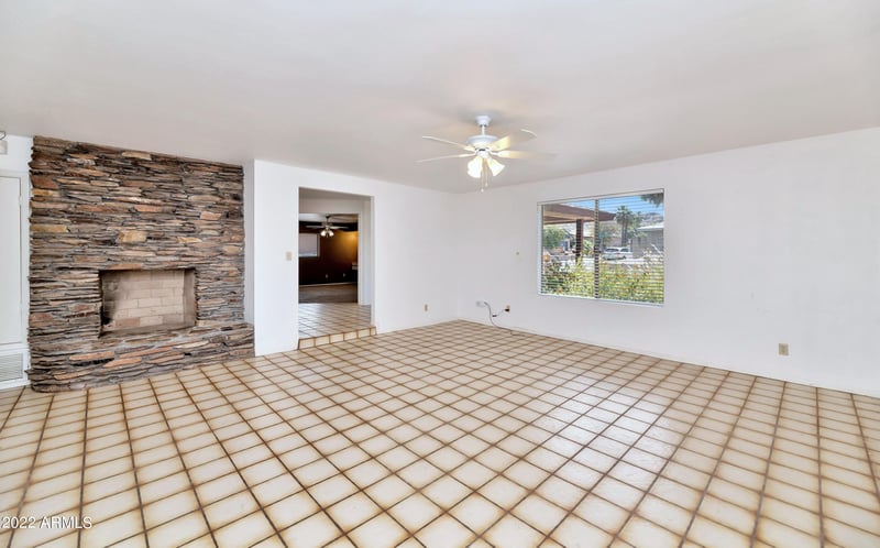 3020 E Calaveros Dr, Phoenix, AZ 85028
