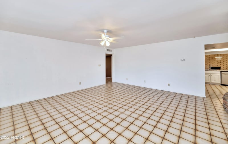 3020 E Calaveros Dr, Phoenix, AZ 85028