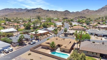 3020 E Calaveros Dr, Phoenix, AZ 85028