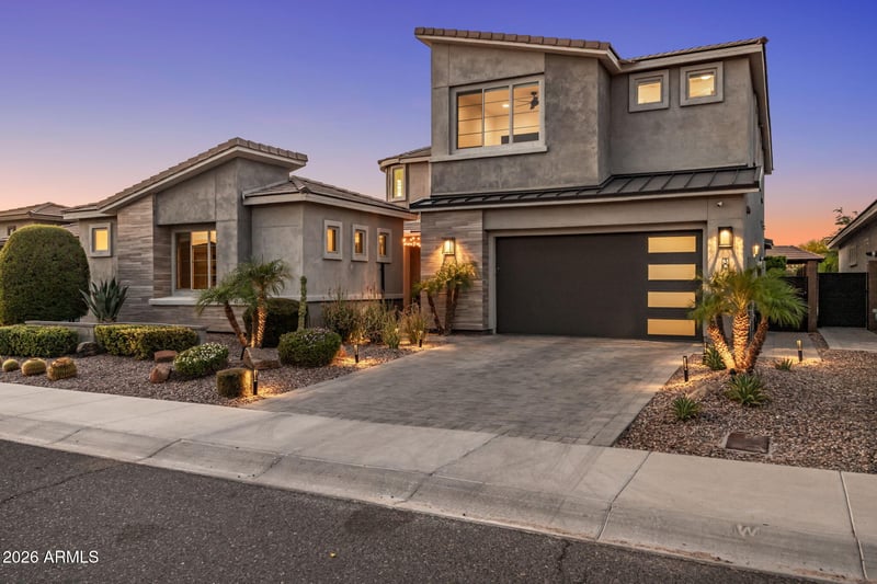 3020 E Los Gatos Dr, Phoenix, AZ 85050