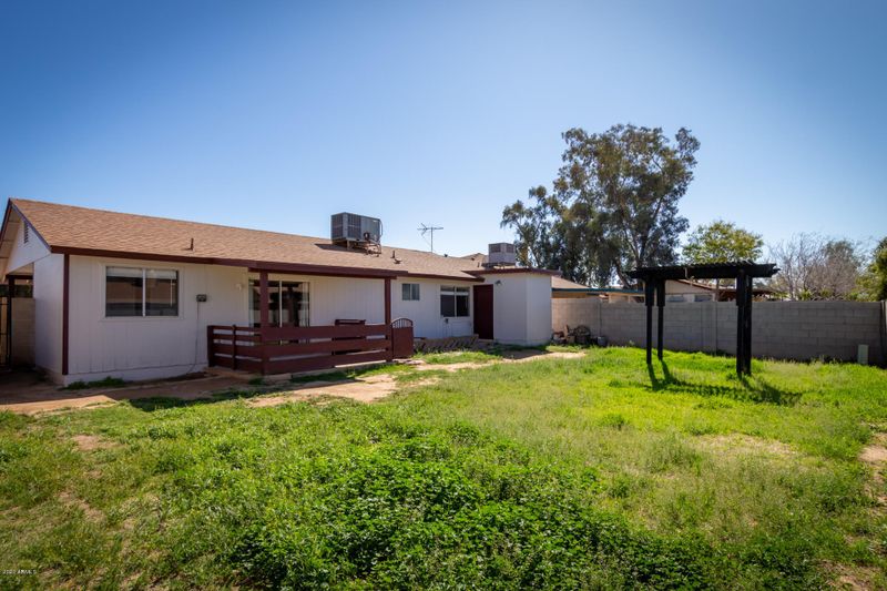 3020 N 71st Dr, Phoenix, AZ 85033