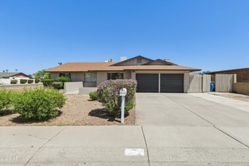 3020 Hartford Dr, Phoenix, AZ 85053