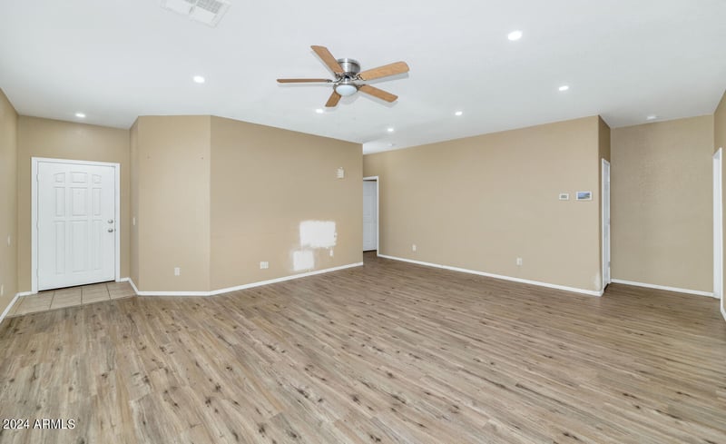 30200 Desert Willow Blvd, San Tan Valley, AZ 85143