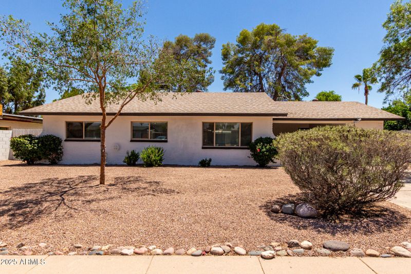 3021 E Windrose Dr, Phoenix, AZ 85032