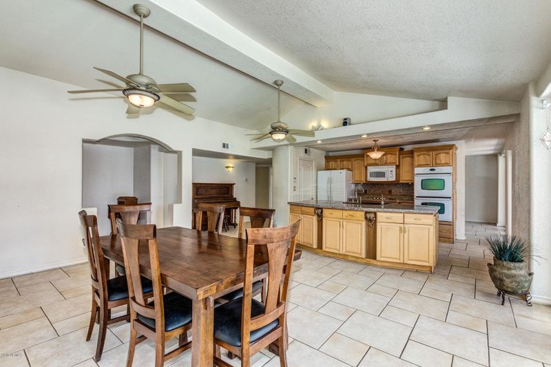 3021 E Yucca St, Phoenix, AZ 85028