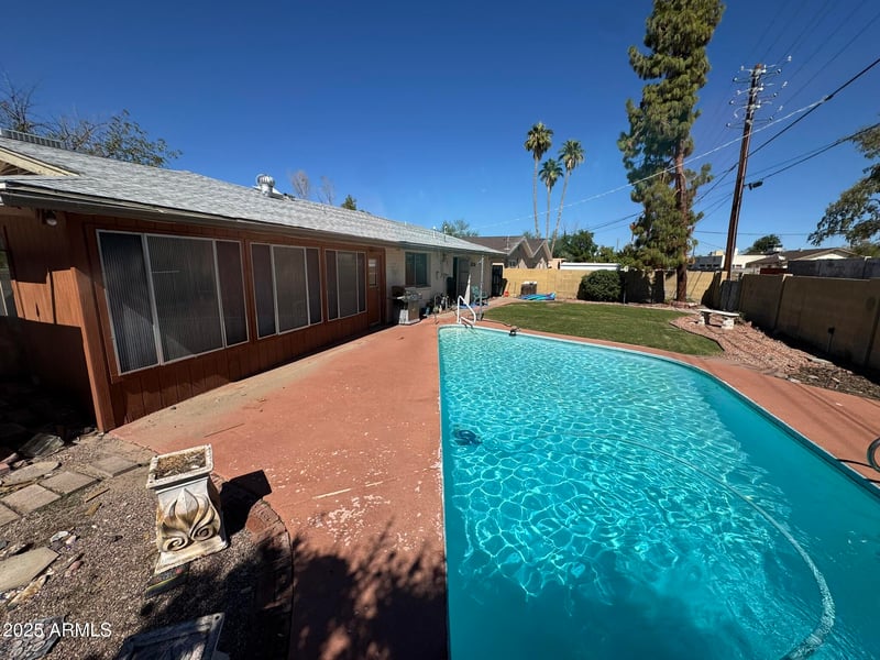 3021 Kenneth Pl, Tempe, AZ 85282