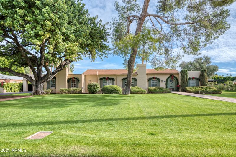 3021 N Manor Dr W, Phoenix, AZ 85014