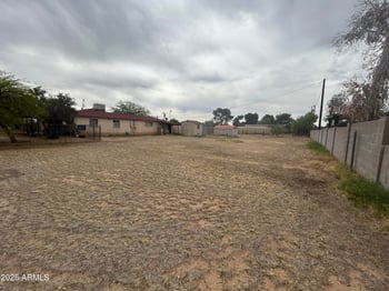 3021 Saint John Rd, Phoenix, AZ 85032