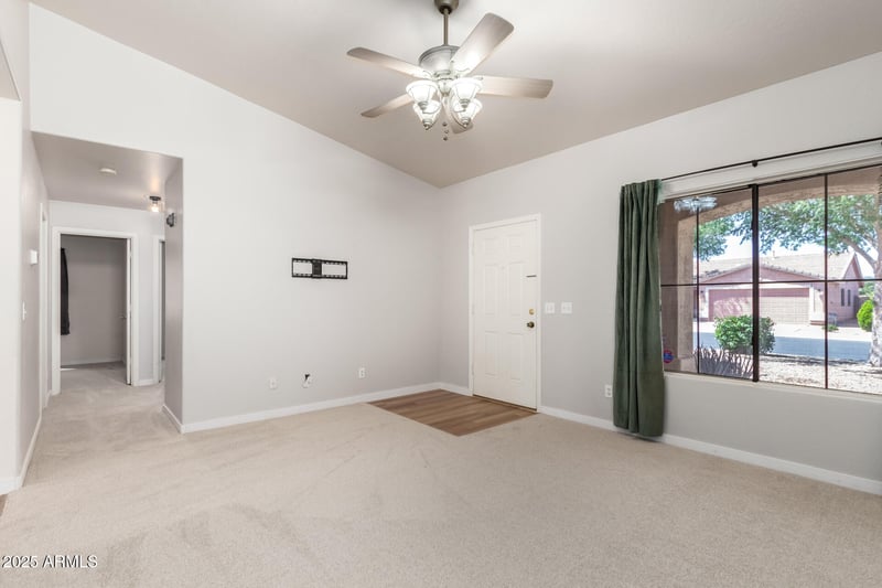 30212 Sunray Dr, San Tan Valley, AZ 85143