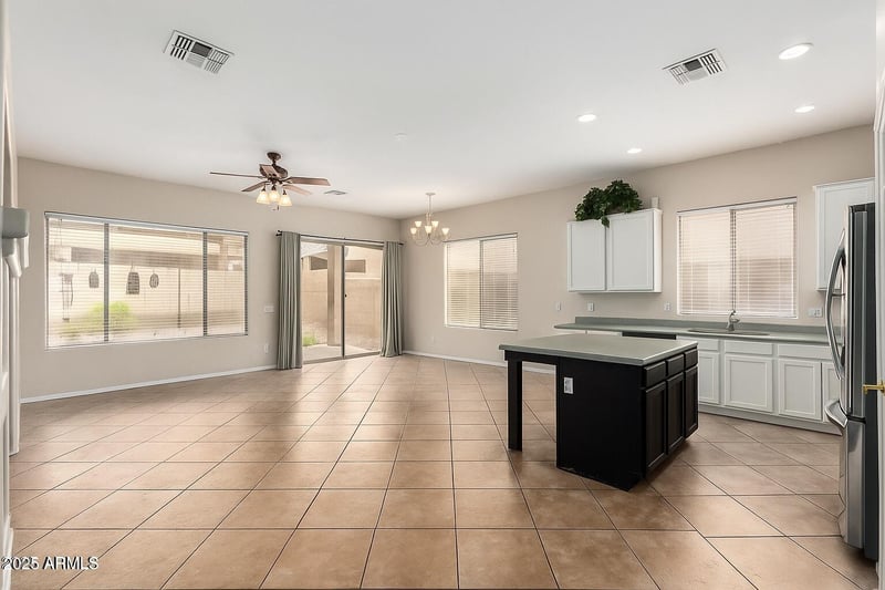 3022 Redwood Ln, Phoenix, AZ 85045