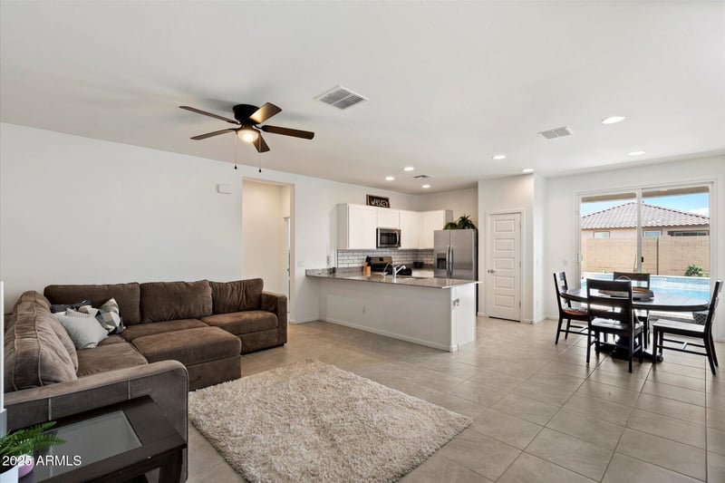 3022 Riding Boot Way, San Tan Valley, AZ 85140