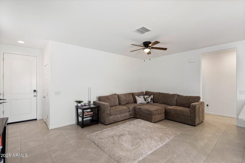 3022 Riding Boot Way, San Tan Valley, AZ 85140