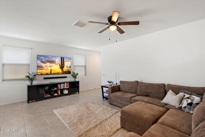 3022 Riding Boot Way, San Tan Valley, AZ 85140