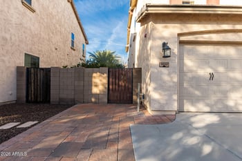 3022 Wildhorse Dr, Gilbert, AZ 85297