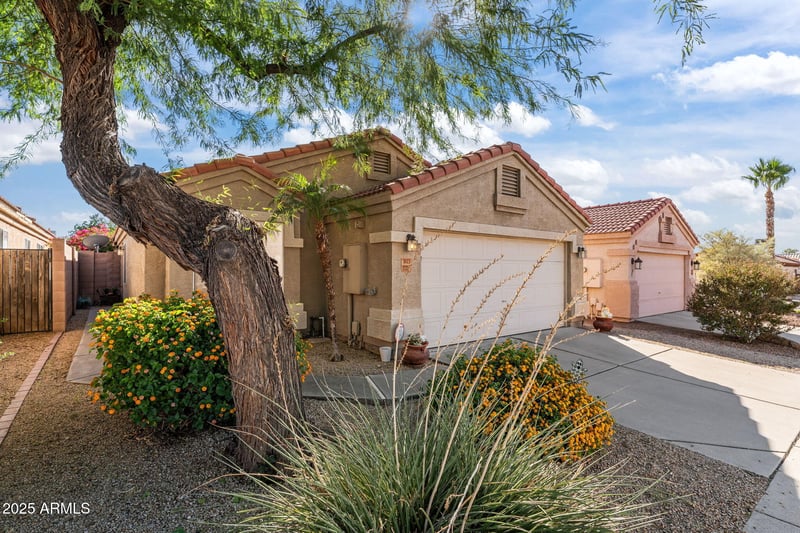 3023 Hononegh Dr, Phoenix, AZ 85050