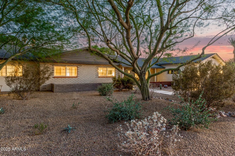 3023 Sells Dr, Phoenix, AZ 85016