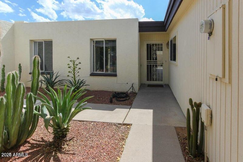 3023 W Calavar Rd, Phoenix, AZ 85053