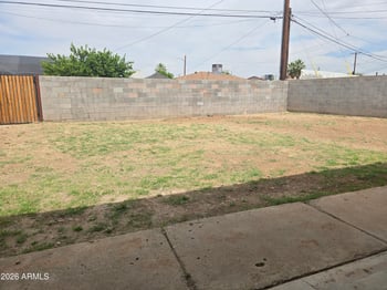 3024 N 37th Dr, Phoenix, AZ 85019
