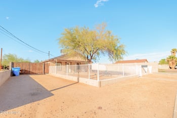 3024 W Yuma St, Phoenix, AZ 85009