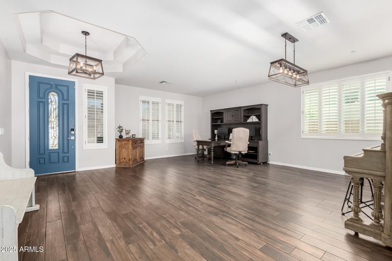 30246 123rd Ln, Peoria, AZ 85383