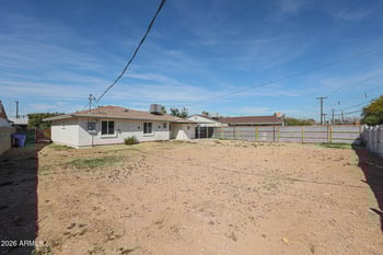 3025 37th Dr, Phoenix, AZ 85019