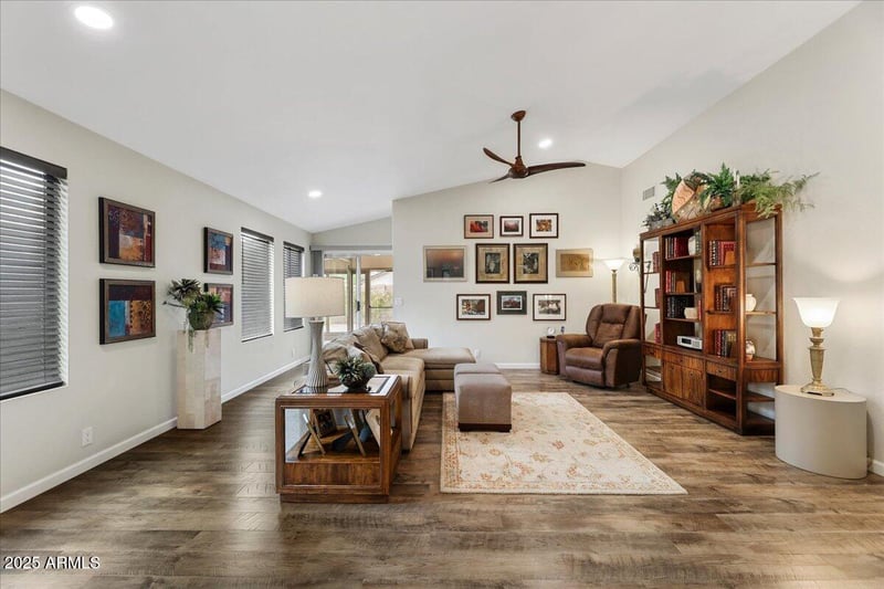 3025 Kerry Ln, Phoenix, AZ 85050