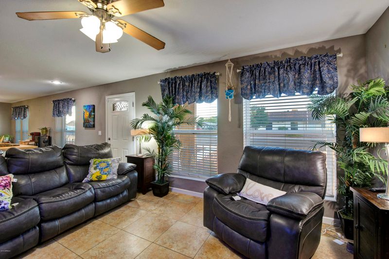 3025 W Michigan Ave, Phoenix, AZ 85053