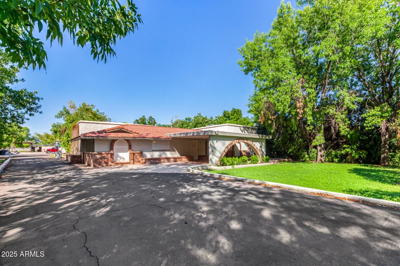 3026 Backus Rd, Mesa, AZ 85213