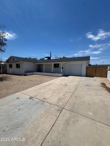 3026 40th Dr, Phoenix, AZ 85019